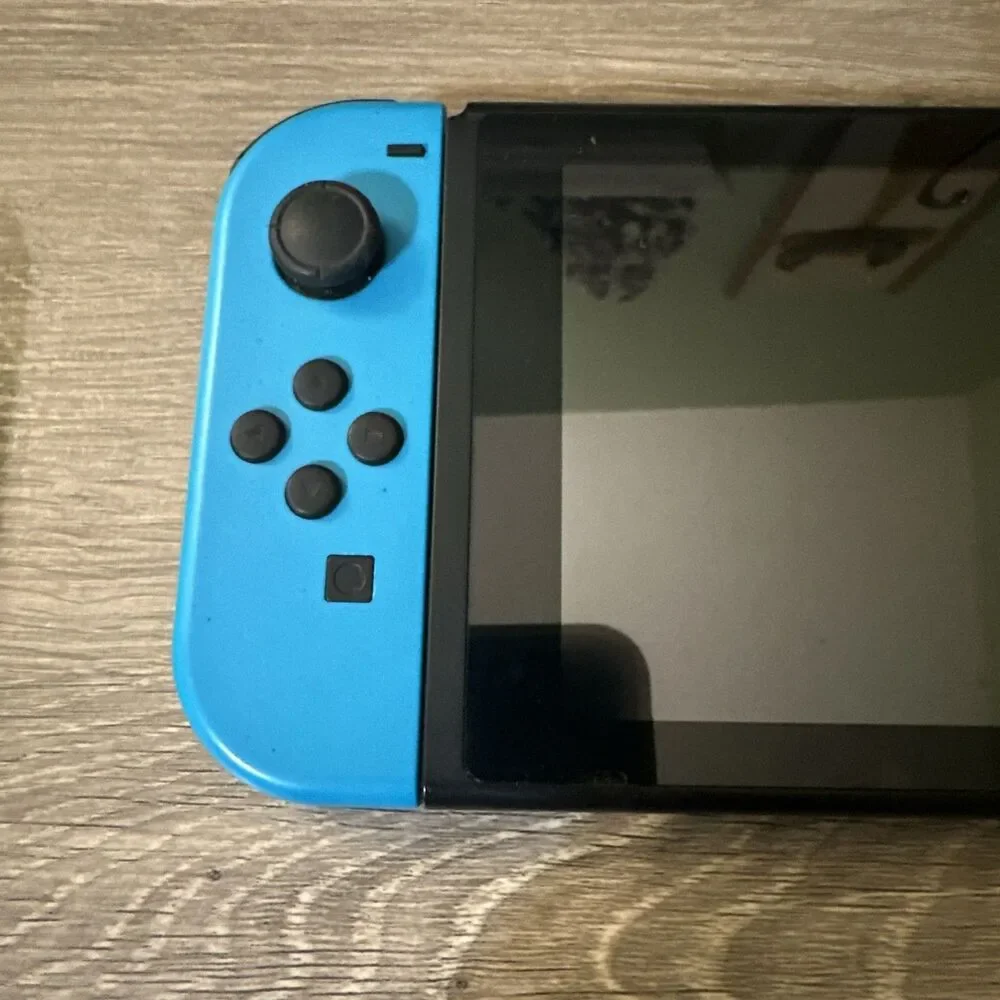 Nintendo Switch HAC-001(-01) 32GB Neon Red Blue Joy-Con Tested Working Reset